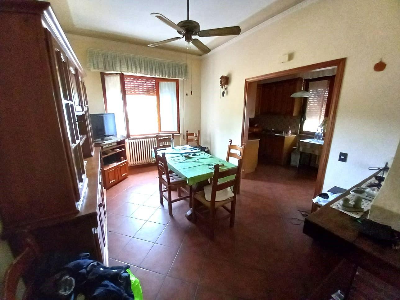 Appartamento in vendita a Capannori, 5 locali, prezzo € 215.000 | PortaleAgenzieImmobiliari.it