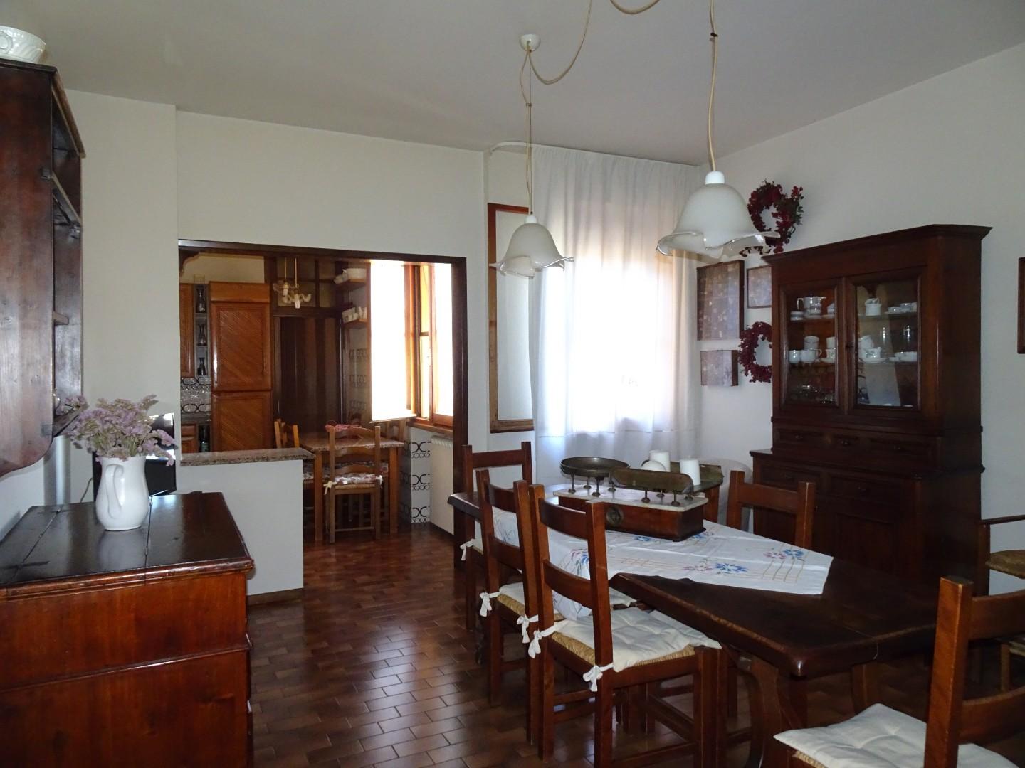 Appartamento in vendita a Bientina, 5 locali, prezzo € 180.000 | PortaleAgenzieImmobiliari.it