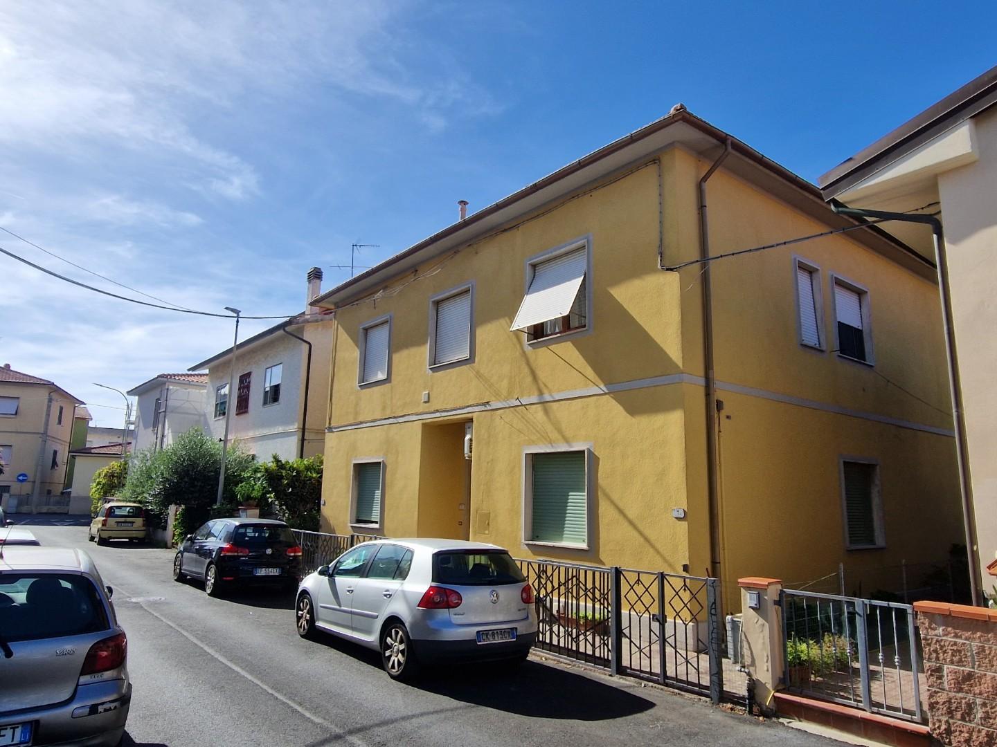 Villa Tri-Quadrifamiliare in vendita a Rosignano Marittimo, 6 locali, Trattative riservate | PortaleAgenzieImmobiliari.it