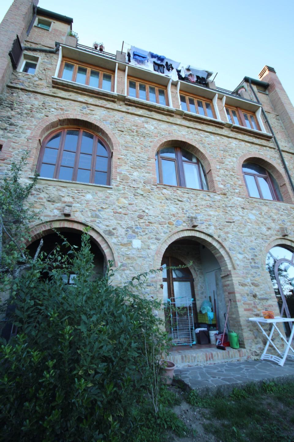 Appartamento in vendita a Monticiano, 5 locali, prezzo € 127.000 | PortaleAgenzieImmobiliari.it