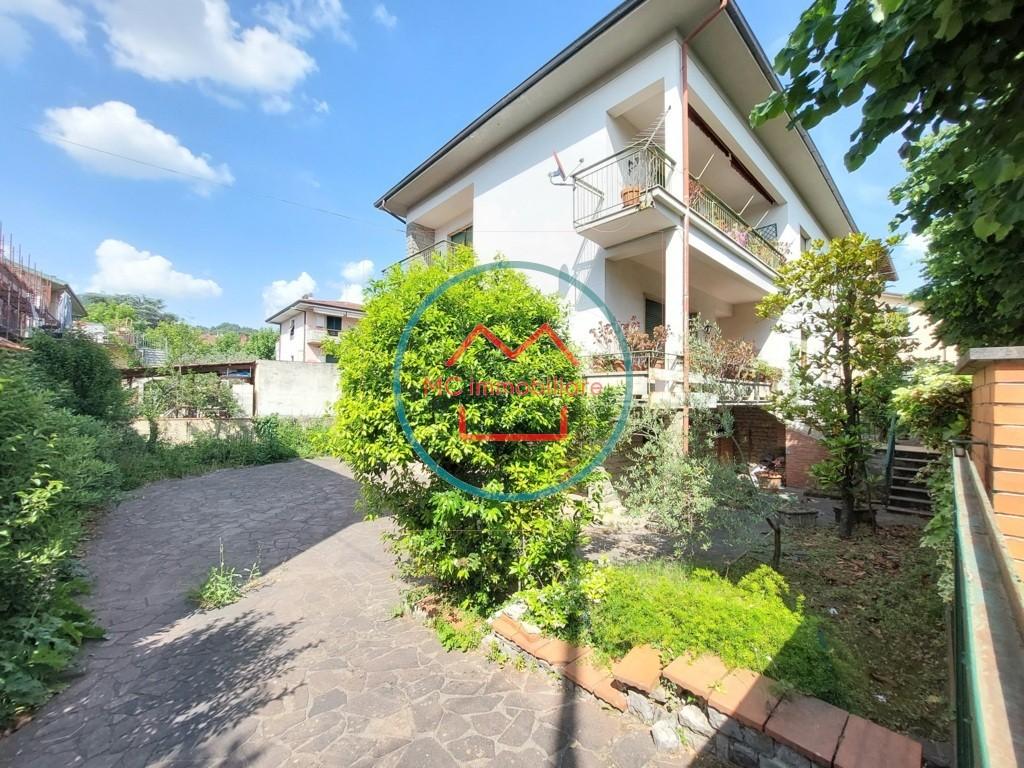 Villa in vendita a Montecatini-Terme, 10 locali, prezzo € 365.000 | PortaleAgenzieImmobiliari.it
