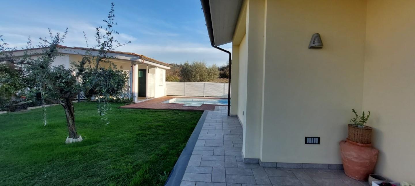 Villa a Schiera in vendita a Montelupo Fiorentino, 5 locali, Trattative riservate | PortaleAgenzieImmobiliari.it