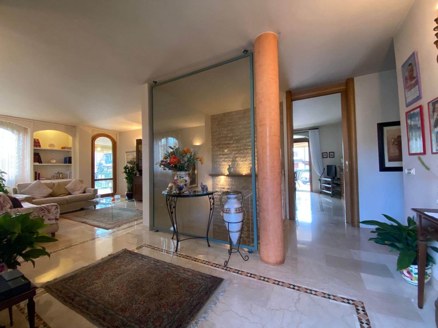 Villa in vendita a Grosseto, 8 locali, prezzo € 700.000 | PortaleAgenzieImmobiliari.it