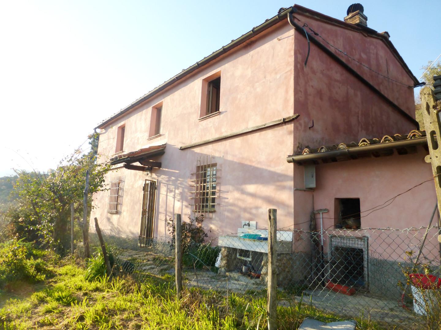 Rustico / Casale in vendita a Vicopisano, 6 locali, prezzo € 175.000 | PortaleAgenzieImmobiliari.it