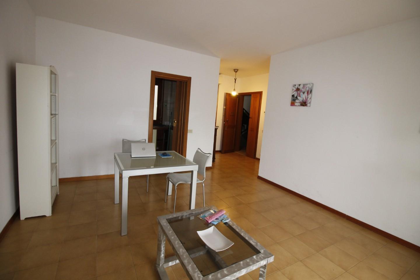 Appartamento in vendita a Poggibonsi, 3 locali, prezzo € 160.000 | PortaleAgenzieImmobiliari.it