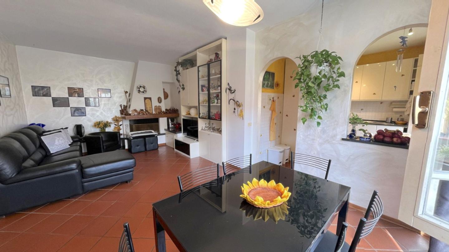 Appartamento in vendita a Vecchiano, 5 locali, prezzo € 240.000 | PortaleAgenzieImmobiliari.it