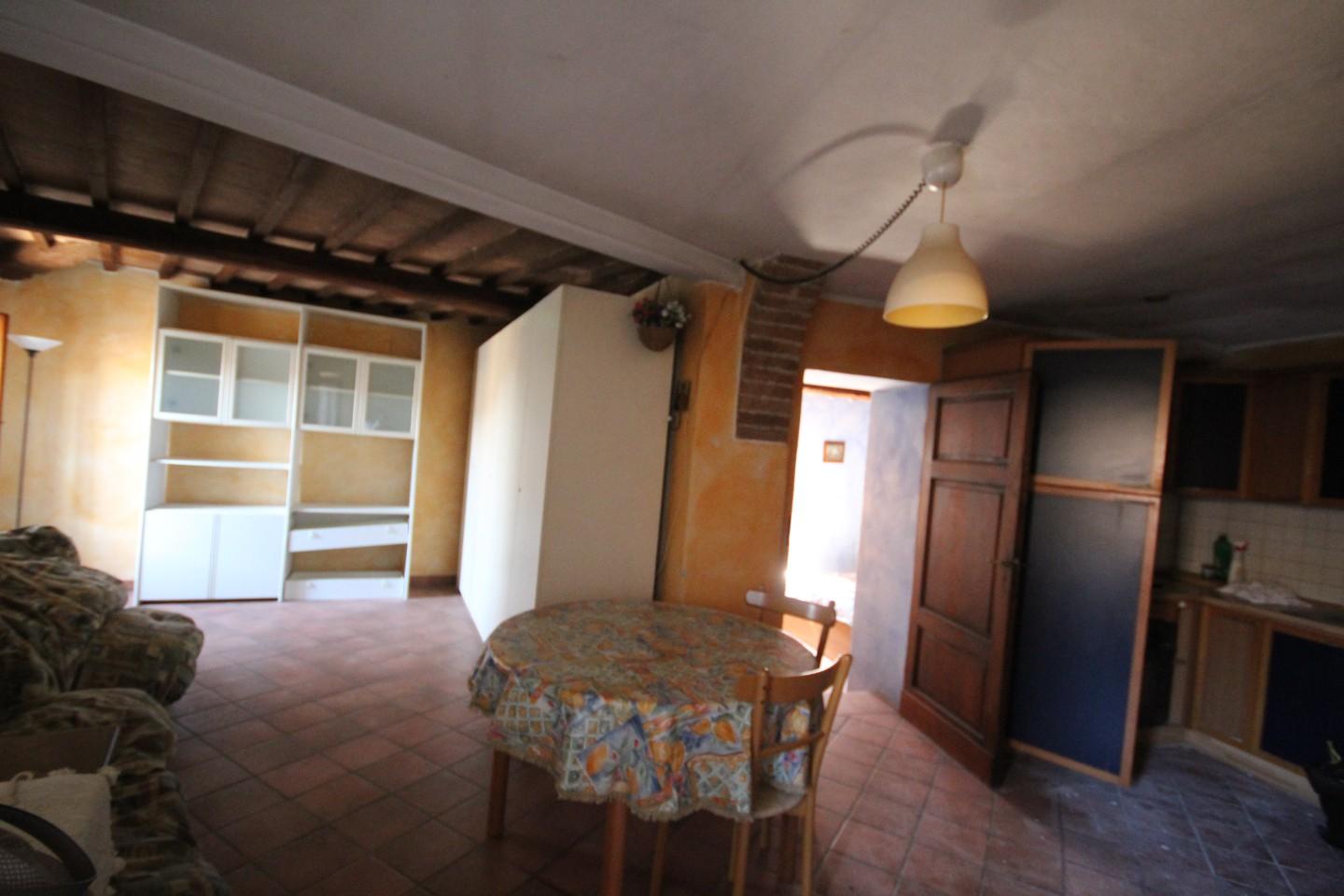 Appartamento in vendita a Murlo, 3 locali, prezzo € 65.000 | PortaleAgenzieImmobiliari.it