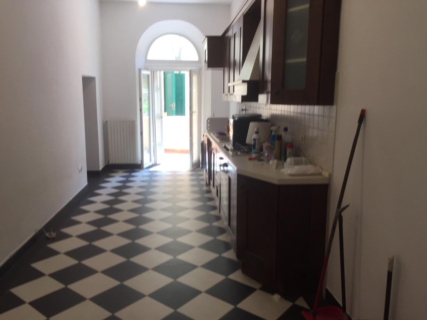 Appartamento in vendita a Livorno, 4 locali, prezzo € 135.000 | PortaleAgenzieImmobiliari.it