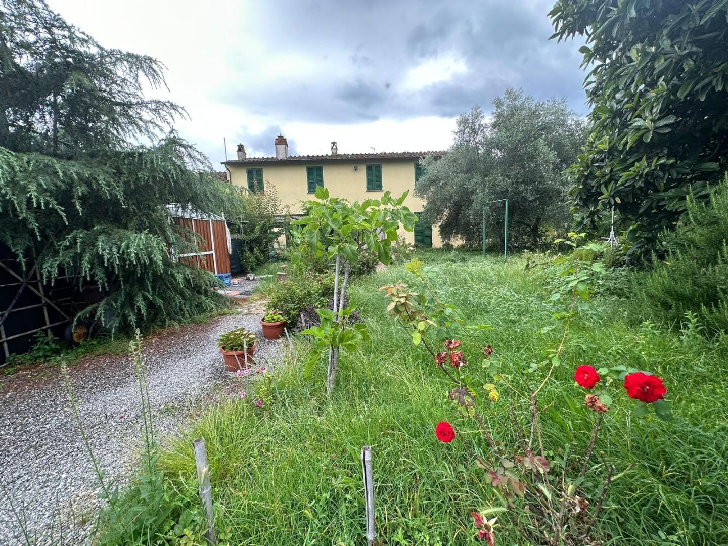 Villa Bifamiliare in vendita a Capannori, 6 locali, prezzo € 319.000 | PortaleAgenzieImmobiliari.it