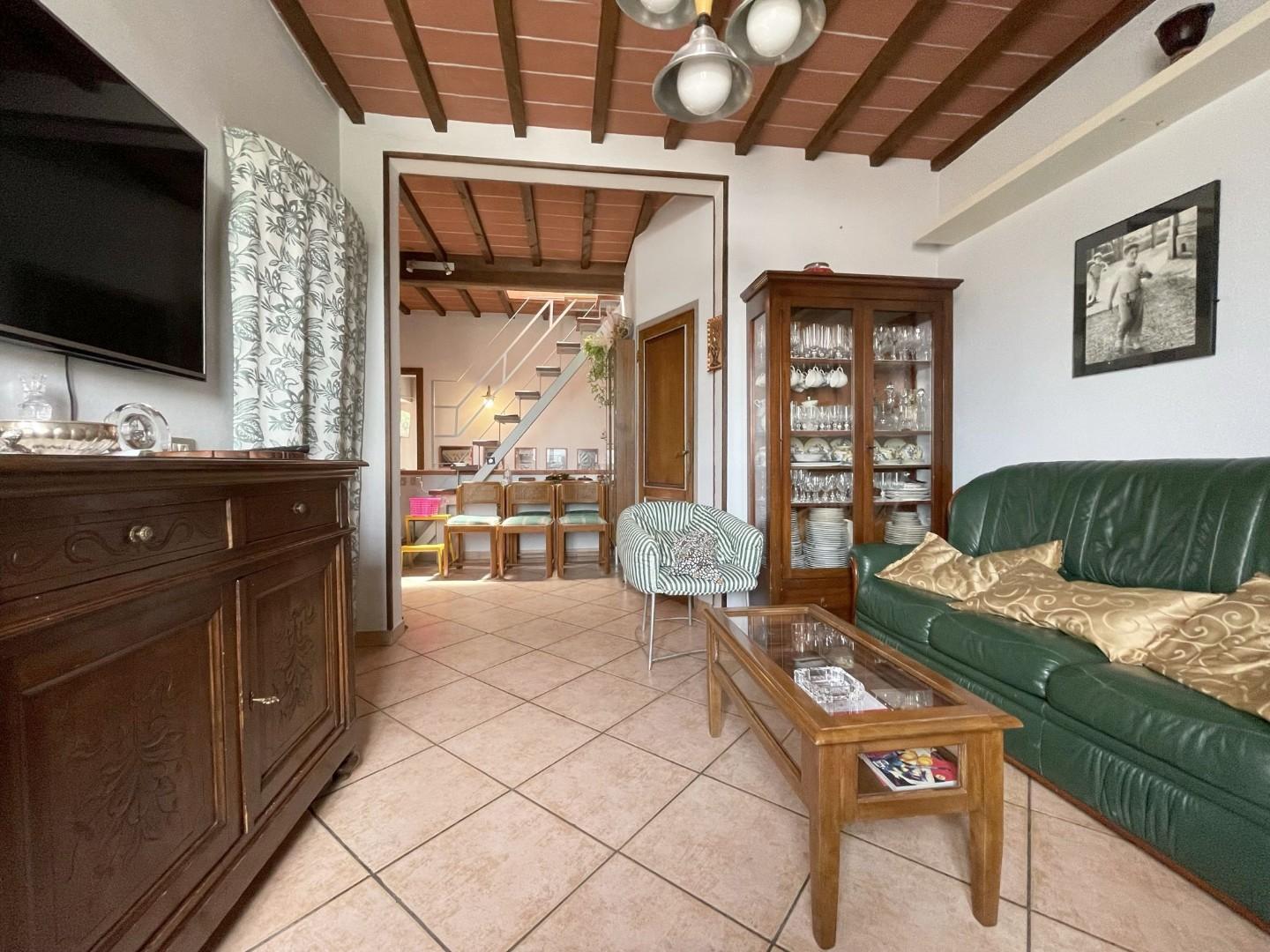 Appartamento in vendita a Sovicille, 5 locali, prezzo € 230.000 | PortaleAgenzieImmobiliari.it
