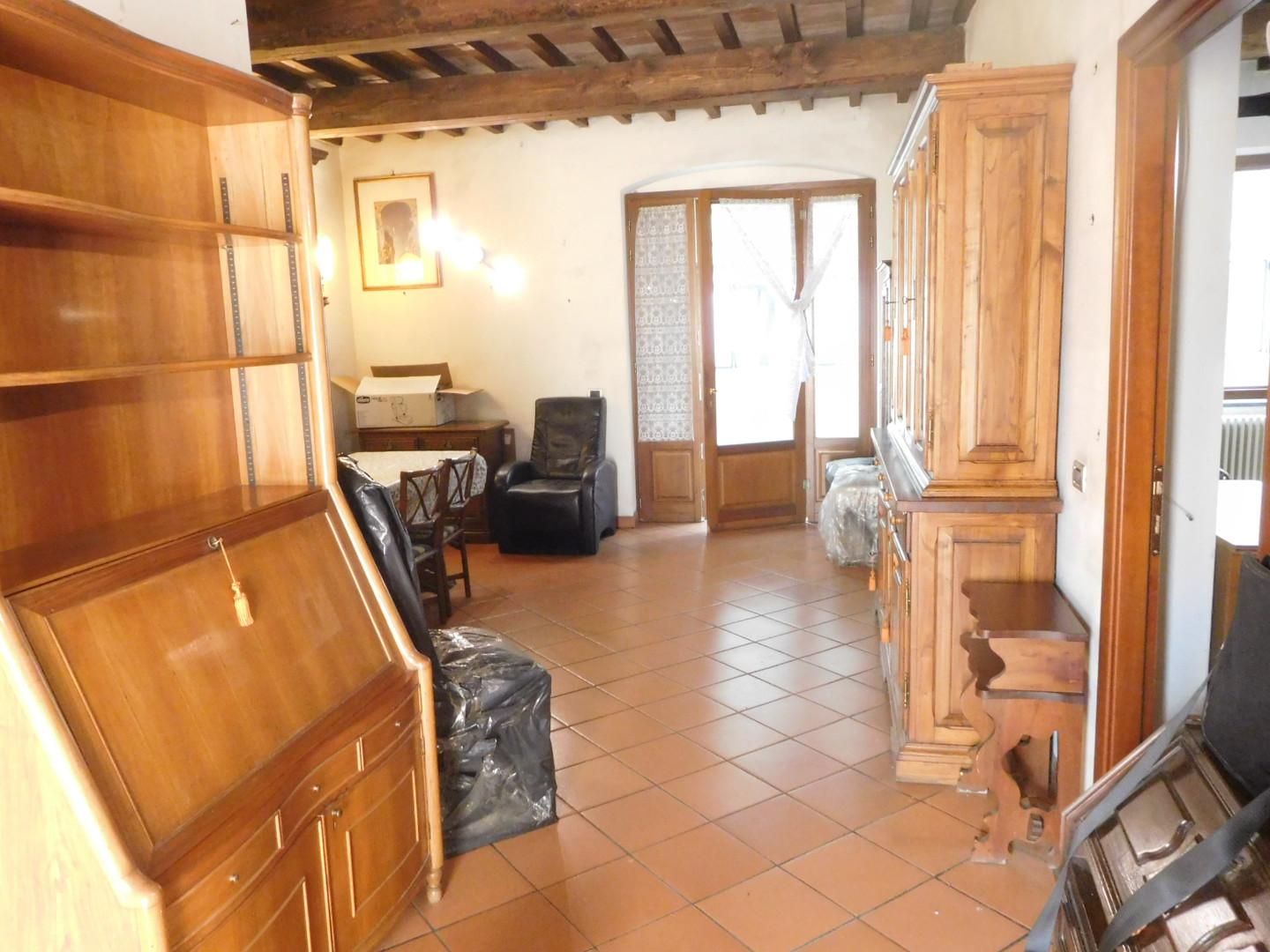 Appartamento in vendita a San Giuliano Terme, 5 locali, prezzo € 115.000 | PortaleAgenzieImmobiliari.it