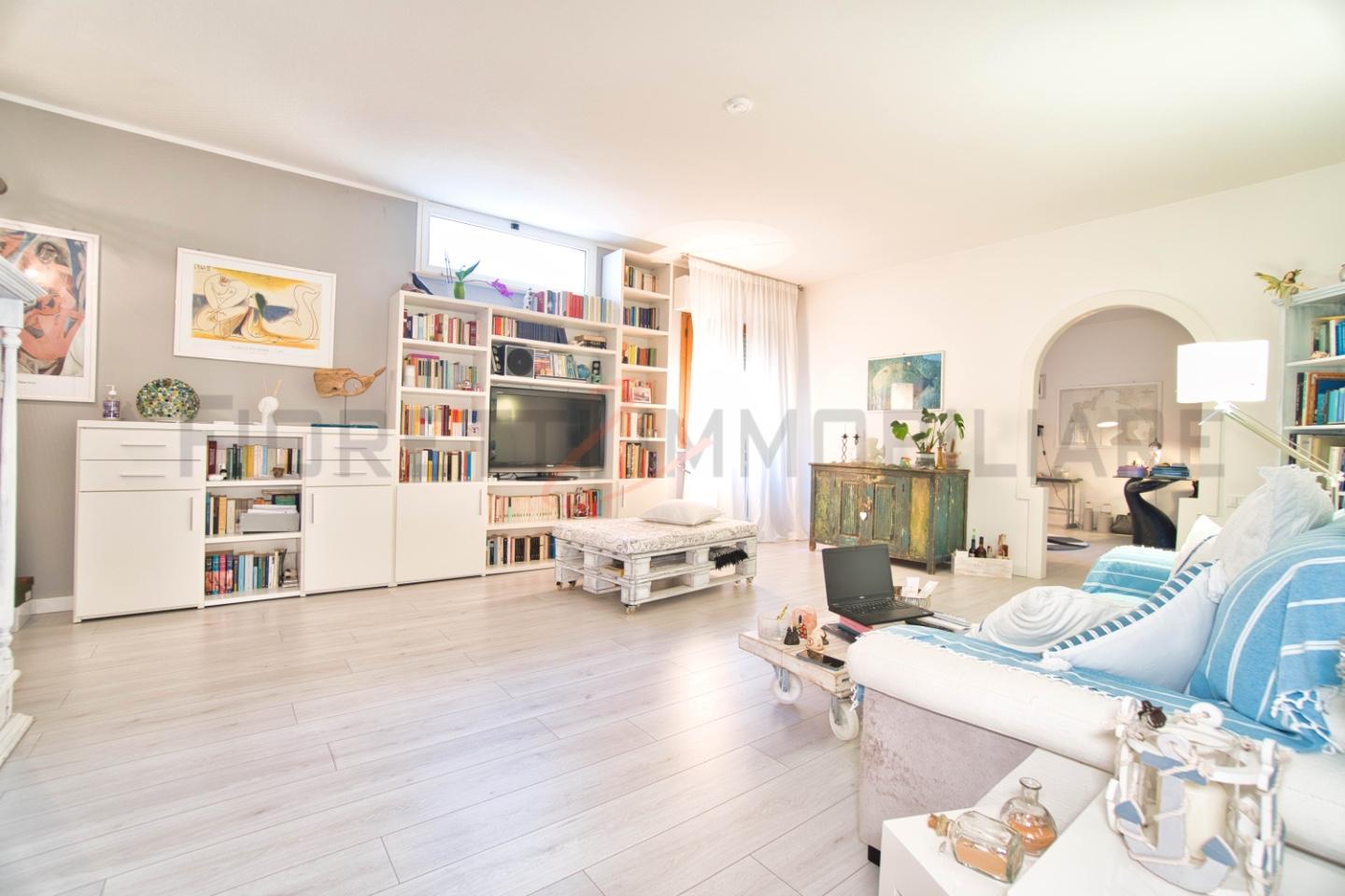 Appartamento in vendita a Gavorrano, 5 locali, prezzo € 200.000 | PortaleAgenzieImmobiliari.it