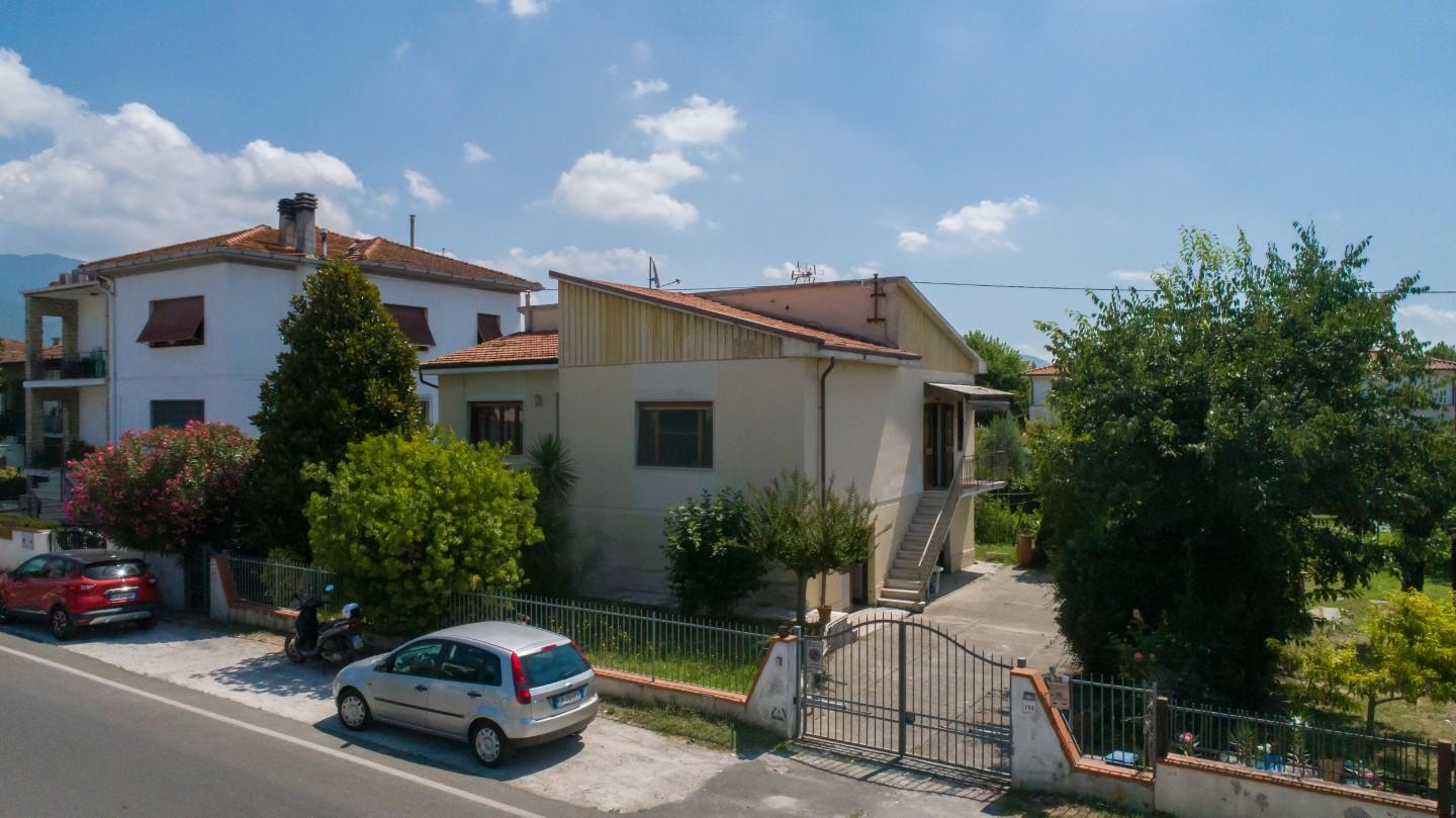 Villa in vendita a San Giuliano Terme, 6 locali, prezzo € 390.000 | PortaleAgenzieImmobiliari.it