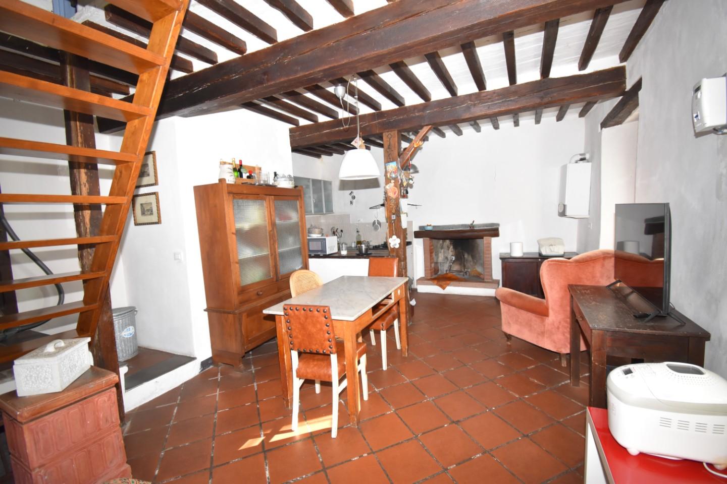 Appartamento in vendita a San Giuliano Terme, 4 locali, prezzo € 150.000 | PortaleAgenzieImmobiliari.it