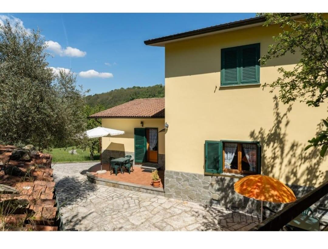 Soluzione Semindipendente in vendita a Castelnuovo di Garfagnana, 5 locali, prezzo € 290.000 | PortaleAgenzieImmobiliari.it