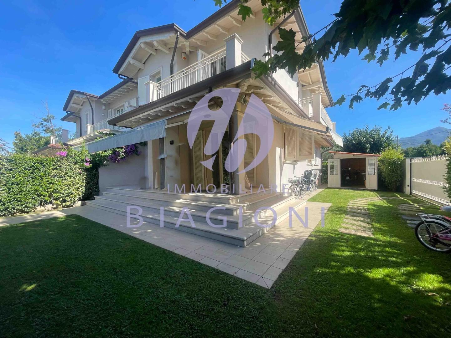 Villa Tri-Quadrifamiliare in vendita a Pietrasanta, 6 locali, prezzo € 950.000 | PortaleAgenzieImmobiliari.it