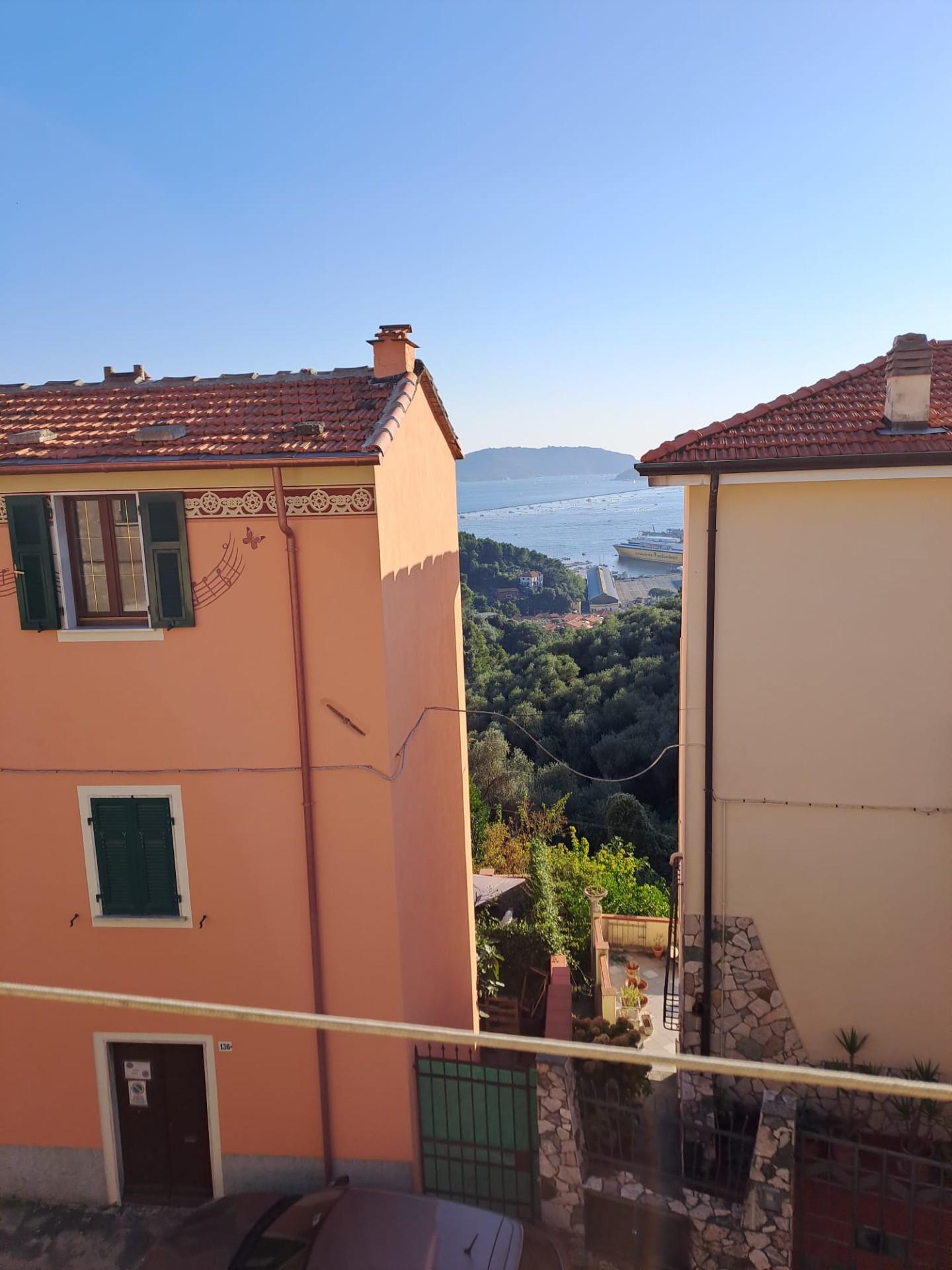 Appartamento in vendita a Lerici, 3 locali, prezzo € 105.000 | PortaleAgenzieImmobiliari.it