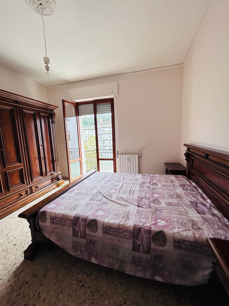 Appartamento in vendita a Aulla, 4 locali, prezzo € 120.000 | PortaleAgenzieImmobiliari.it
