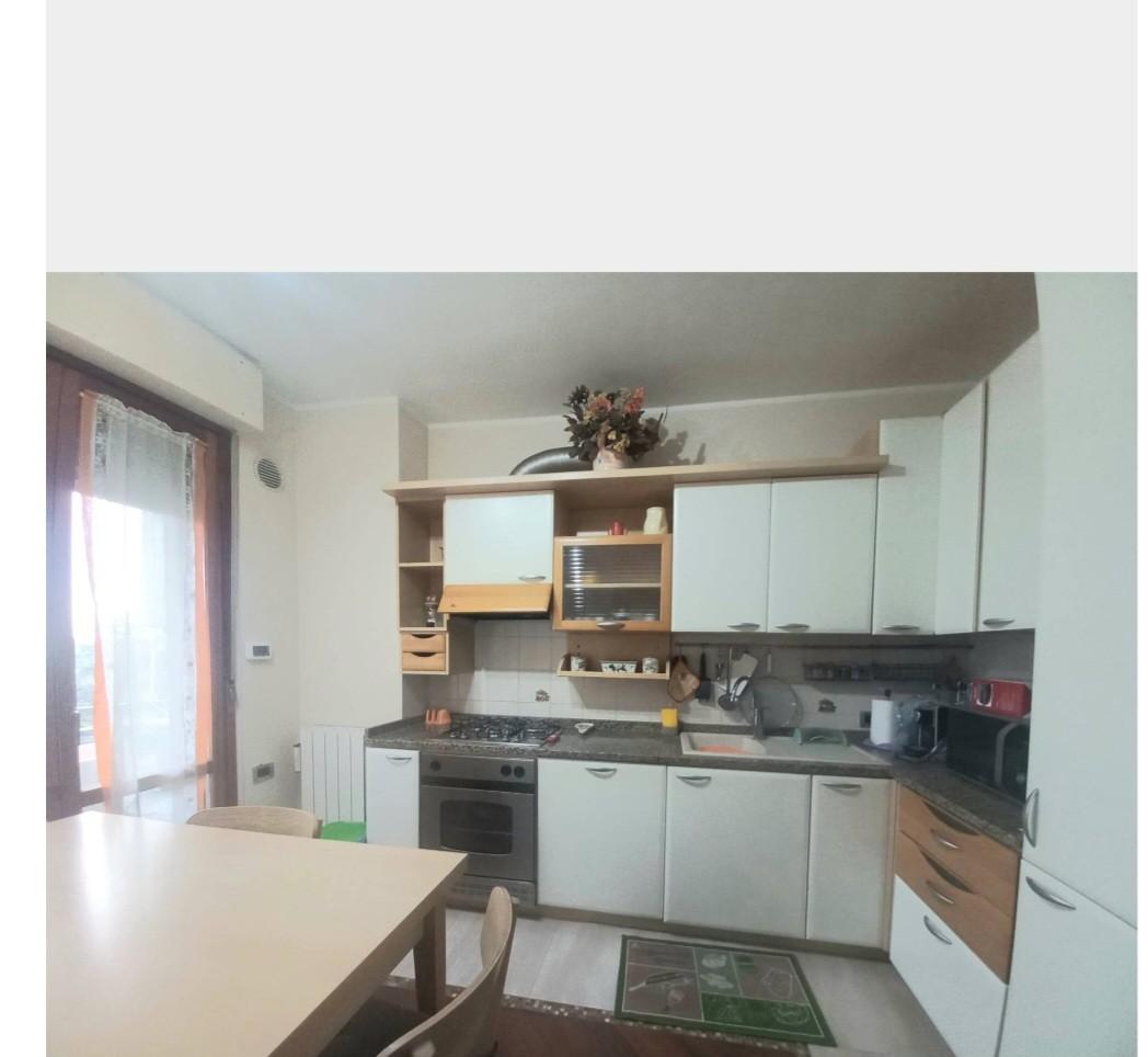 Appartamento in affitto a Livorno, 5 locali, prezzo € 950 | PortaleAgenzieImmobiliari.it