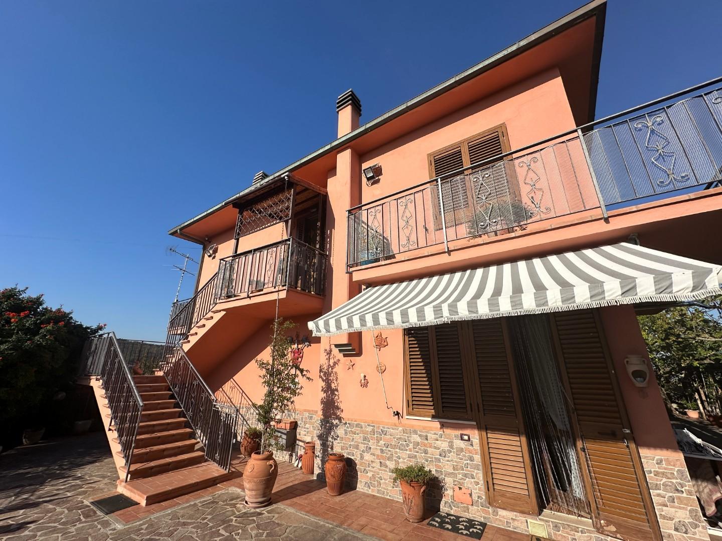 Villa in vendita a Rosignano Marittimo, 9 locali, prezzo € 550.000 | PortaleAgenzieImmobiliari.it
