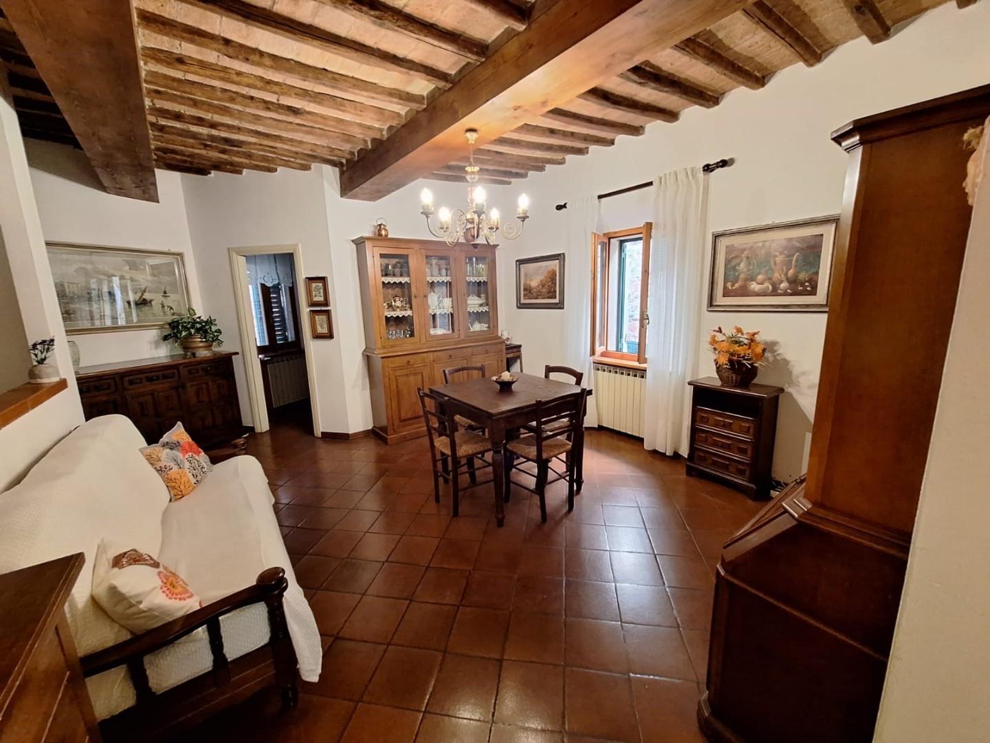 Appartamento in vendita a Castelnuovo Berardenga, 3 locali, prezzo € 125.000 | PortaleAgenzieImmobiliari.it