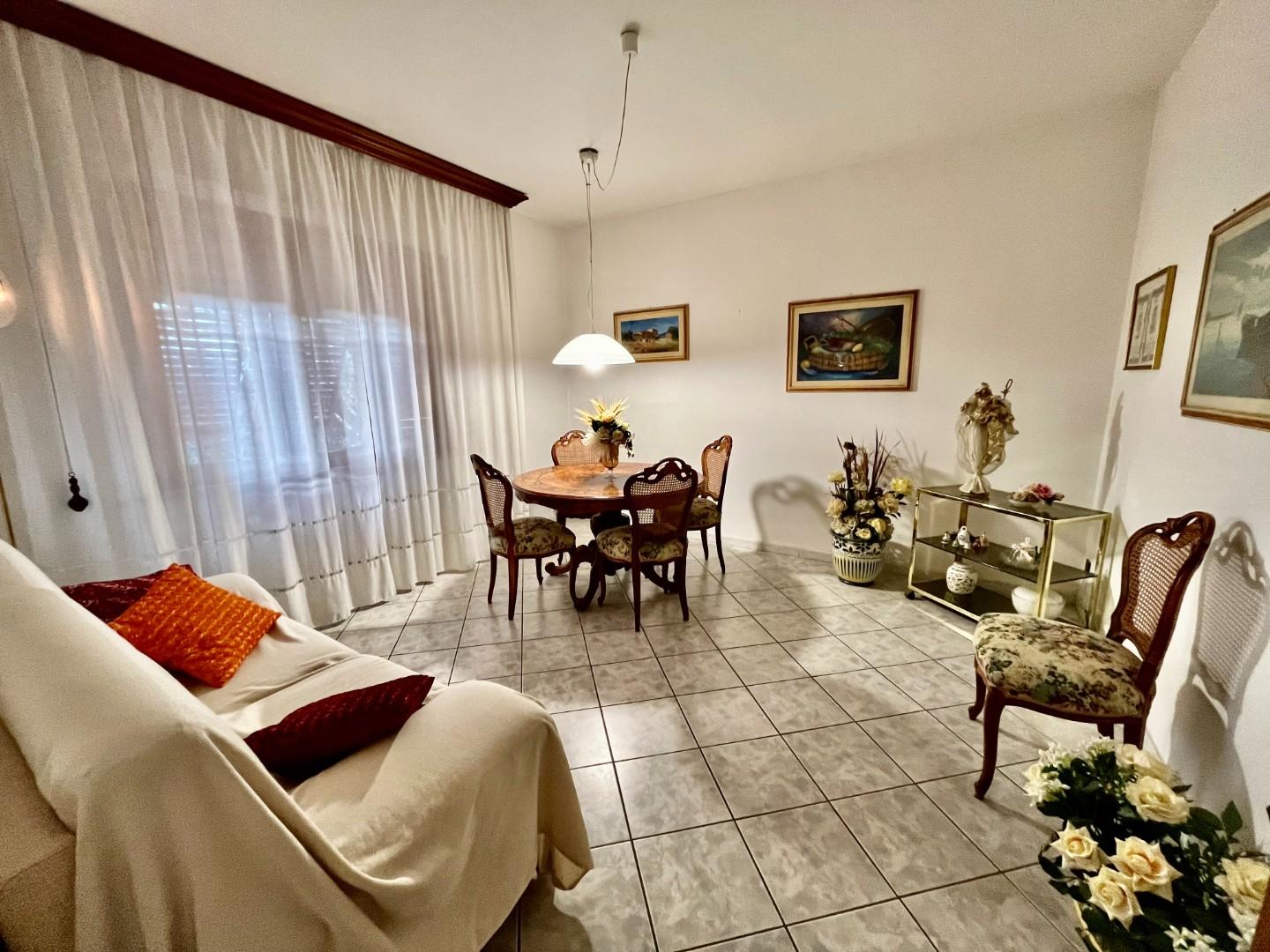 Appartamento in vendita a Pontedera, 5 locali, prezzo € 168.000 | PortaleAgenzieImmobiliari.it