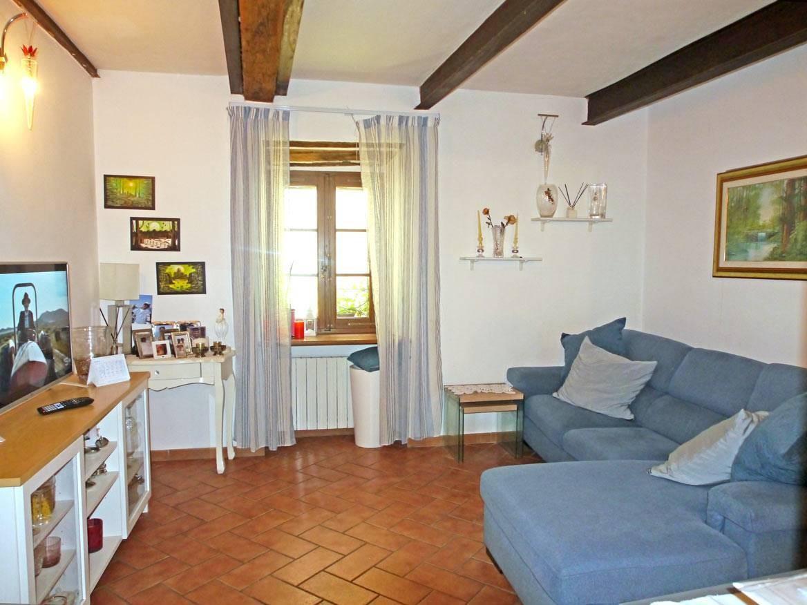 Appartamento in vendita a Castelnuovo Berardenga, 5 locali, prezzo € 180.000 | PortaleAgenzieImmobiliari.it