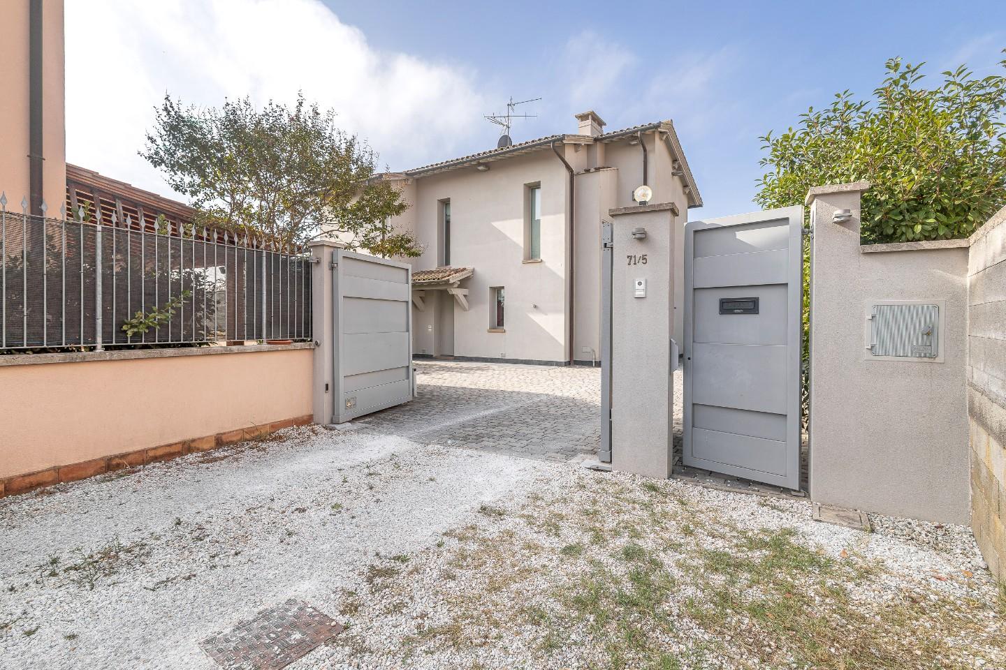 Villa in vendita a Santa Maria a Monte, 7 locali, prezzo € 549.000 | PortaleAgenzieImmobiliari.it