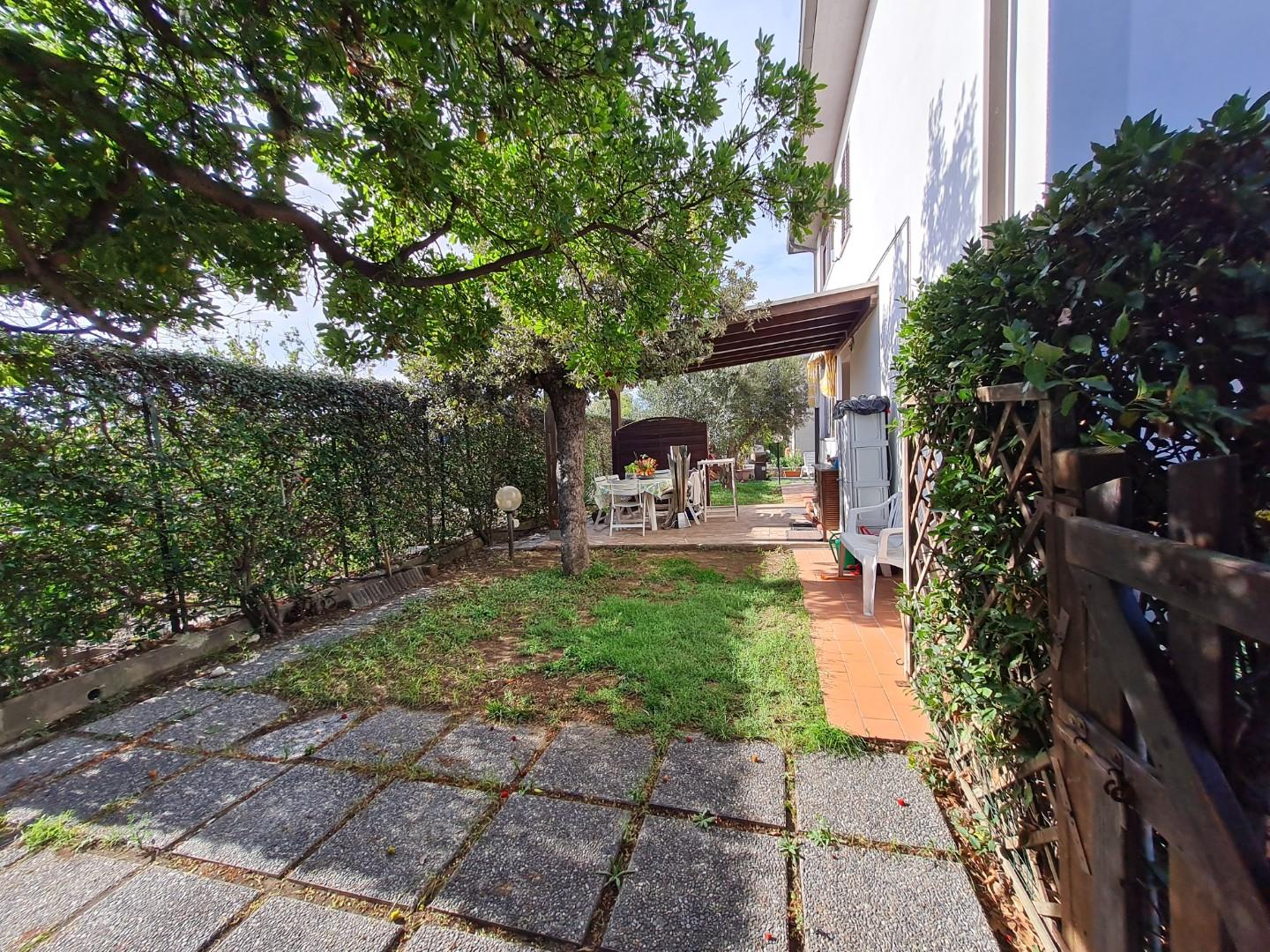 Villa Bifamiliare in vendita a Campiglia Marittima, 7 locali, prezzo € 280.000 | PortaleAgenzieImmobiliari.it