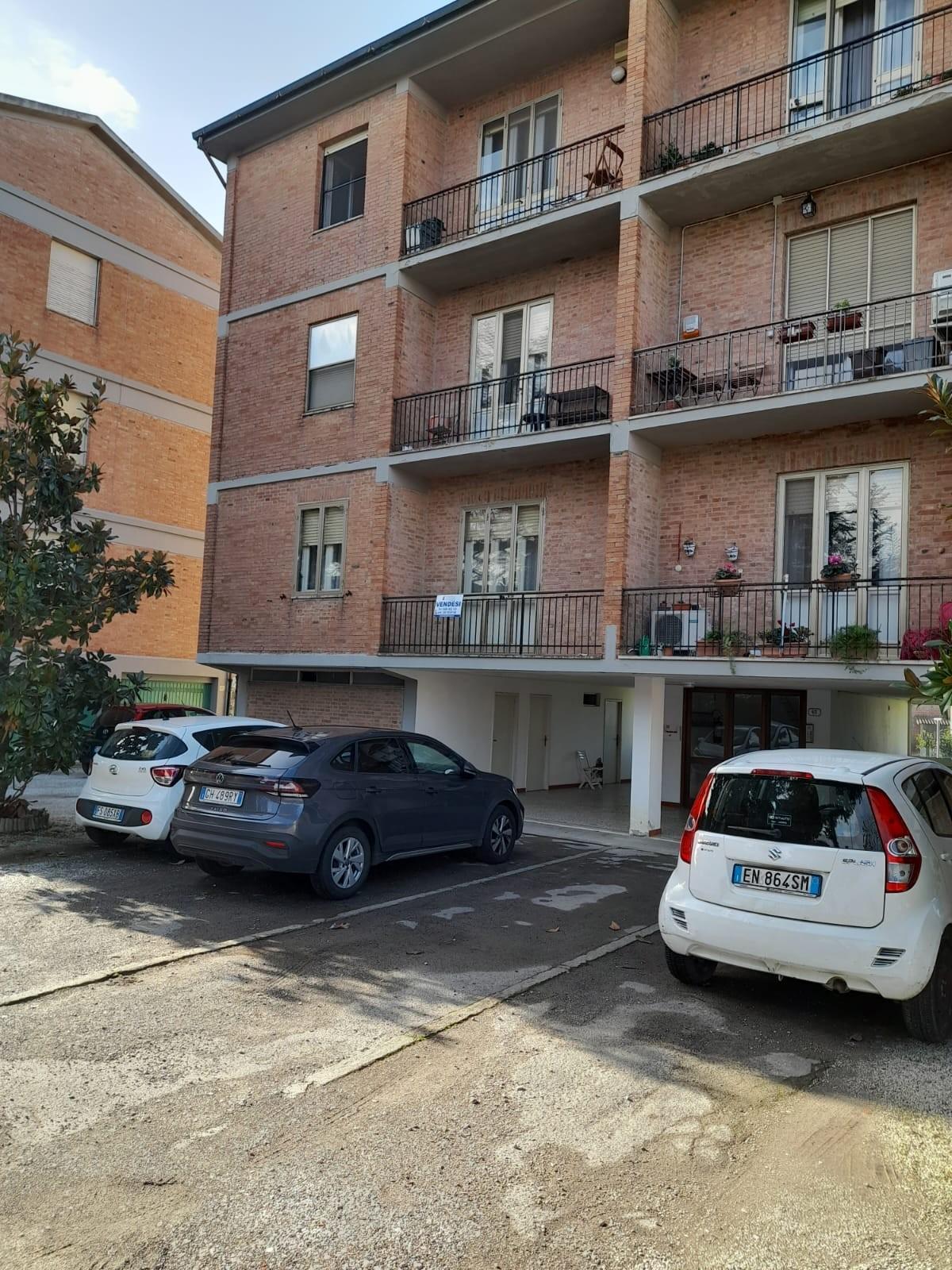 Appartamento in vendita a Collesalvetti, 4 locali, prezzo € 175.000 | PortaleAgenzieImmobiliari.it