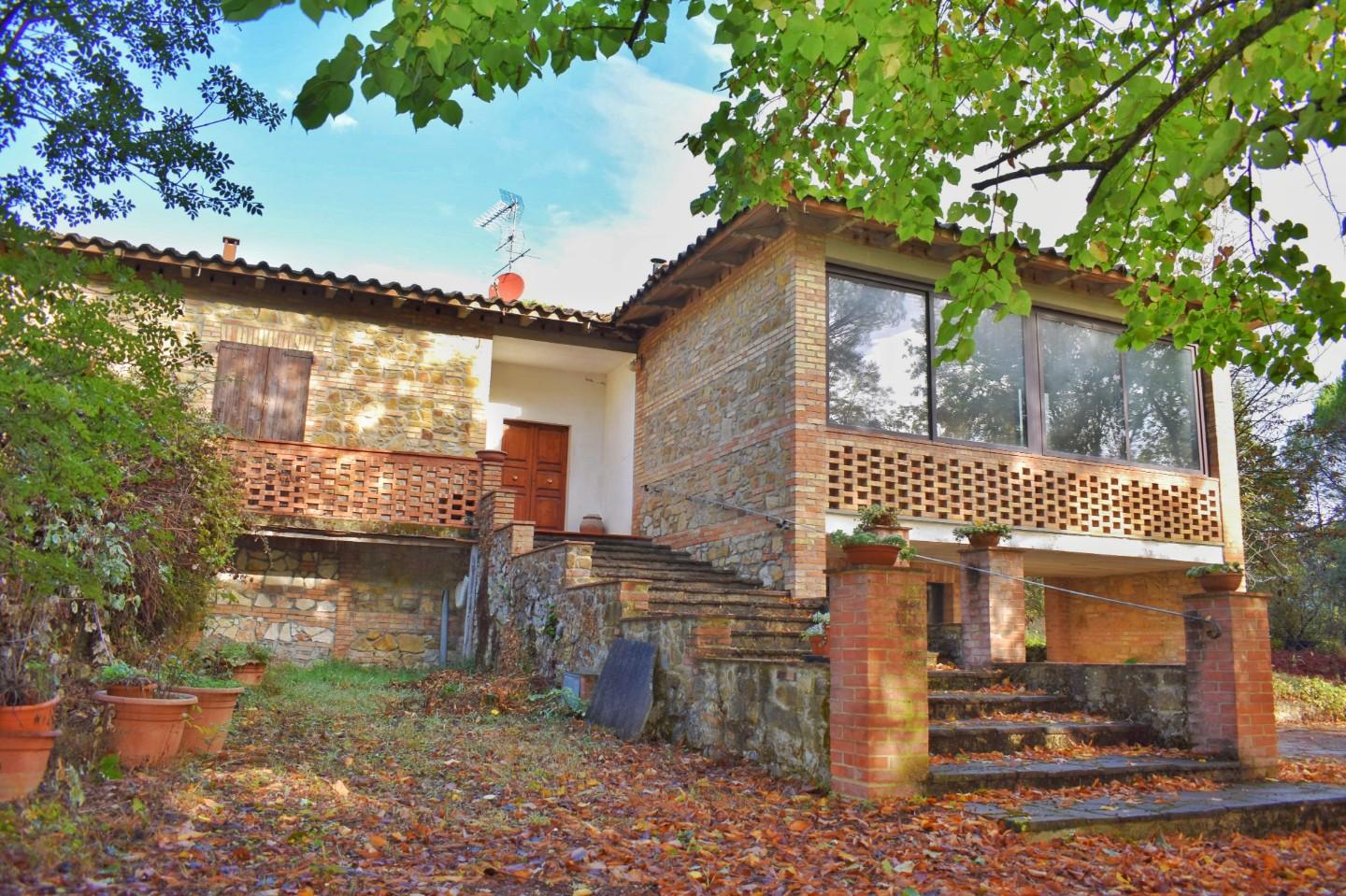 Villa in vendita a San Gimignano, 7 locali, prezzo € 380.000 | PortaleAgenzieImmobiliari.it