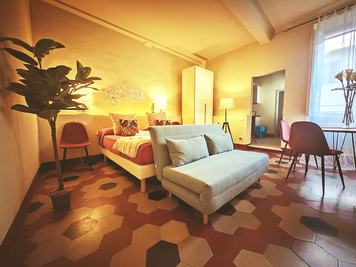 Appartamento in affitto a Lucca, 2 locali, prezzo € 950 | PortaleAgenzieImmobiliari.it