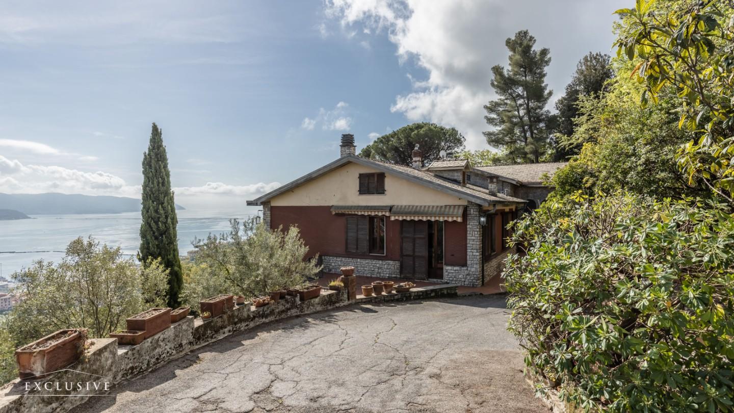 Villa in vendita a La Spezia, 8 locali, prezzo € 1.300.000 | PortaleAgenzieImmobiliari.it