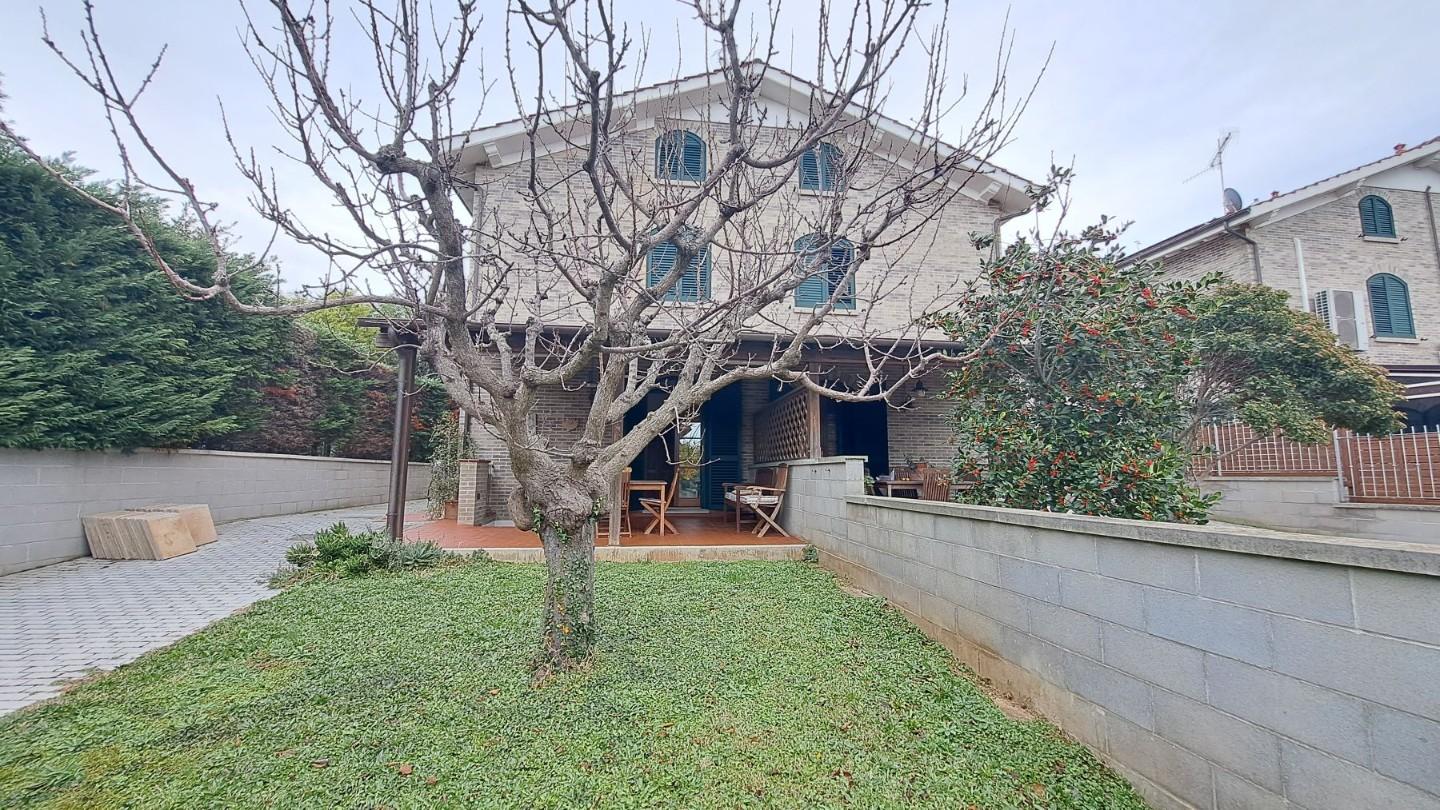 Villa Bifamiliare in vendita a Rosignano Marittimo, 7 locali, prezzo € 490.000 | PortaleAgenzieImmobiliari.it