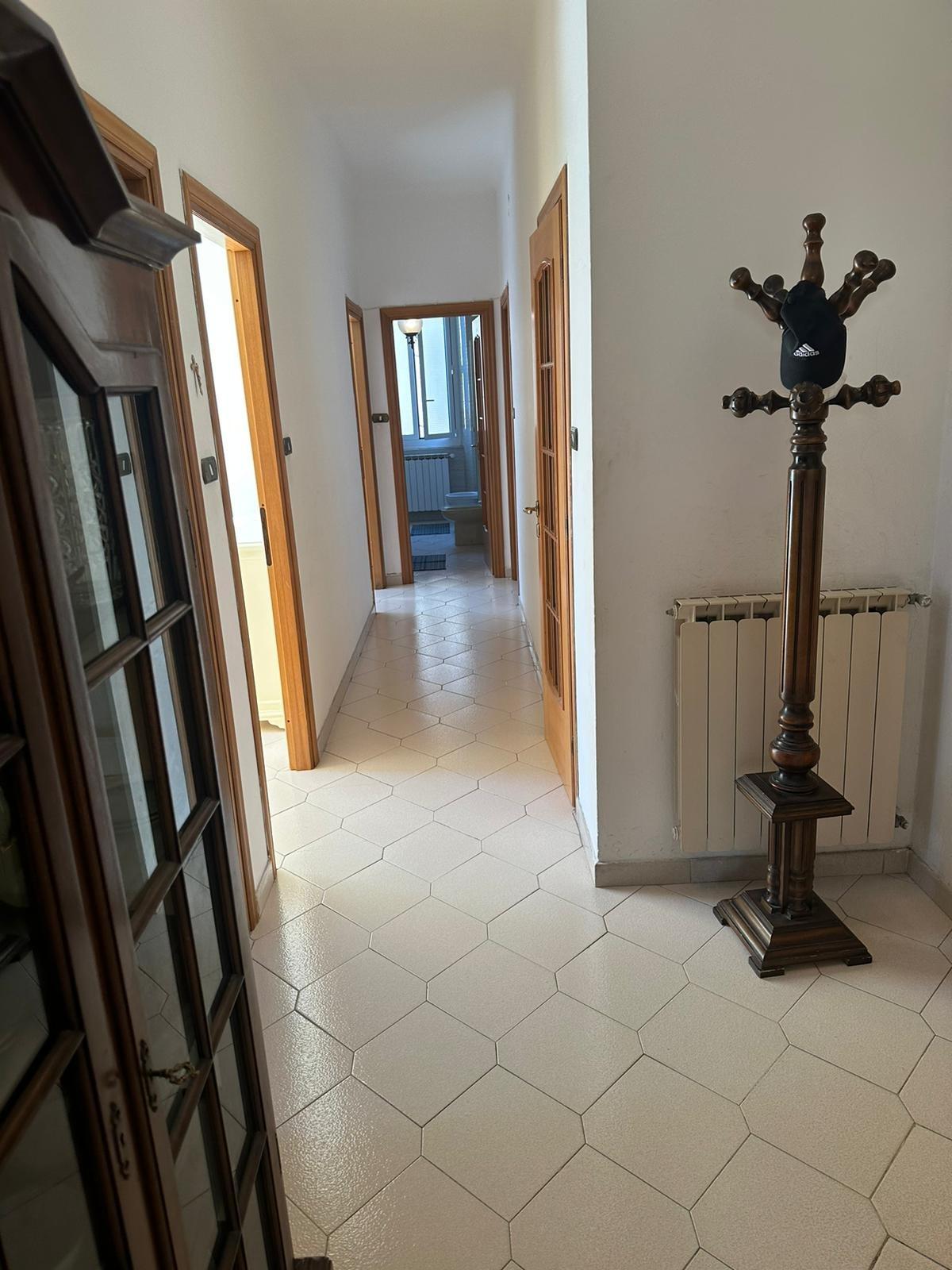 Appartamento in affitto a Lerici, 5 locali, prezzo € 2.000 | PortaleAgenzieImmobiliari.it