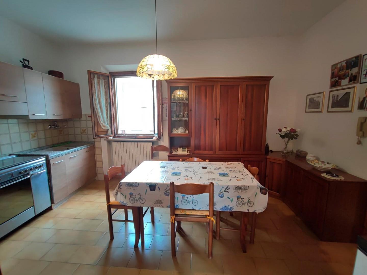 Appartamento in vendita a Palaia, 5 locali, prezzo € 80.000 | PortaleAgenzieImmobiliari.it