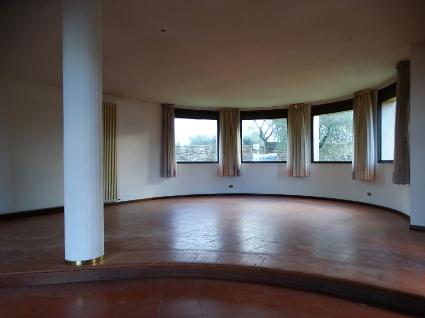 Villa in vendita a San Miniato, 13 locali, prezzo € 650.000 | PortaleAgenzieImmobiliari.it