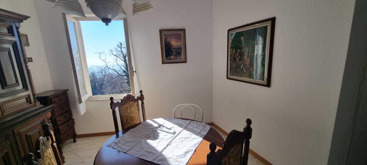Appartamento in vendita a Massa, 3 locali, prezzo € 95.000 | PortaleAgenzieImmobiliari.it