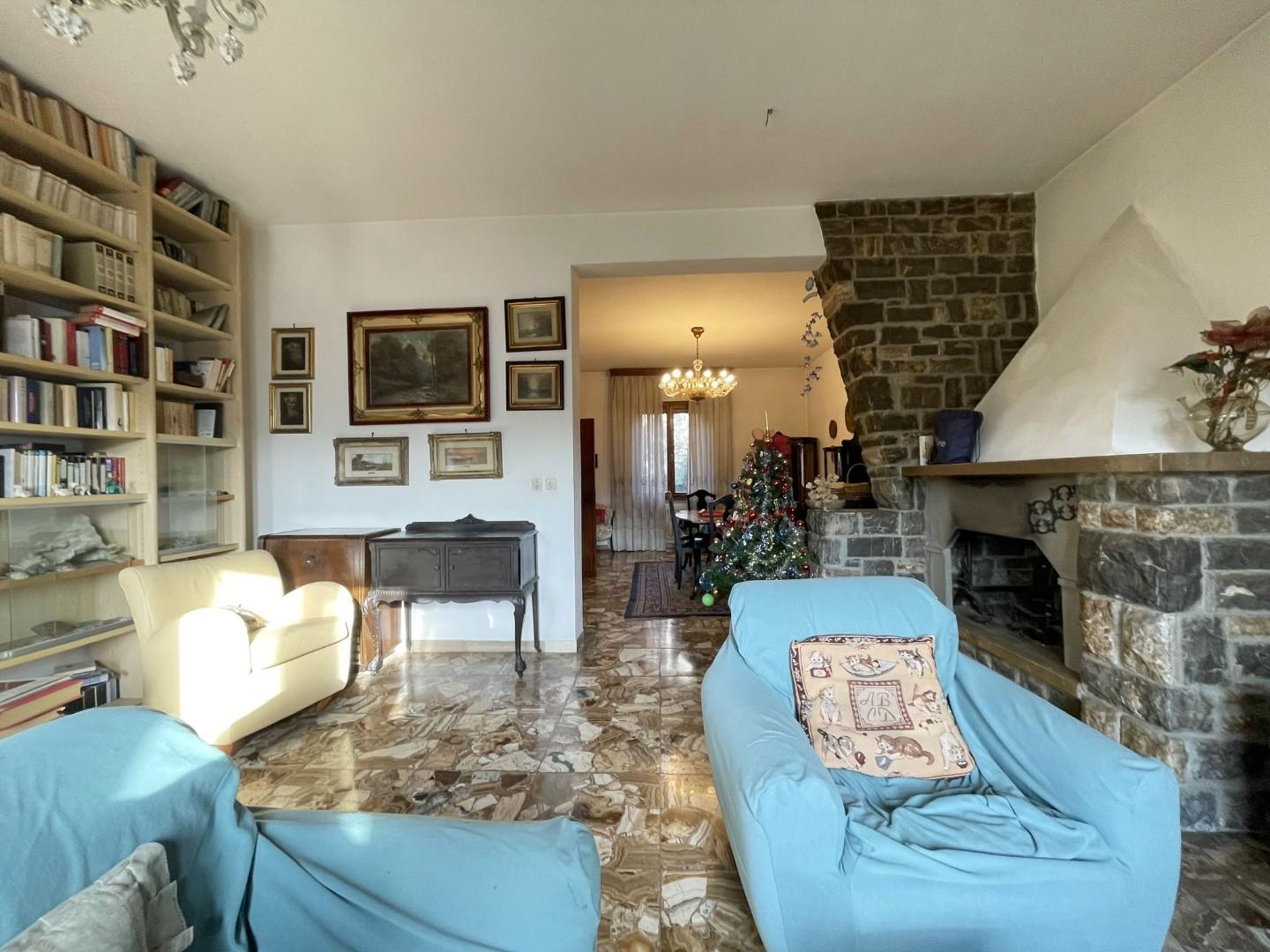 Appartamento in vendita a Siena, 10 locali, prezzo € 550.000 | PortaleAgenzieImmobiliari.it