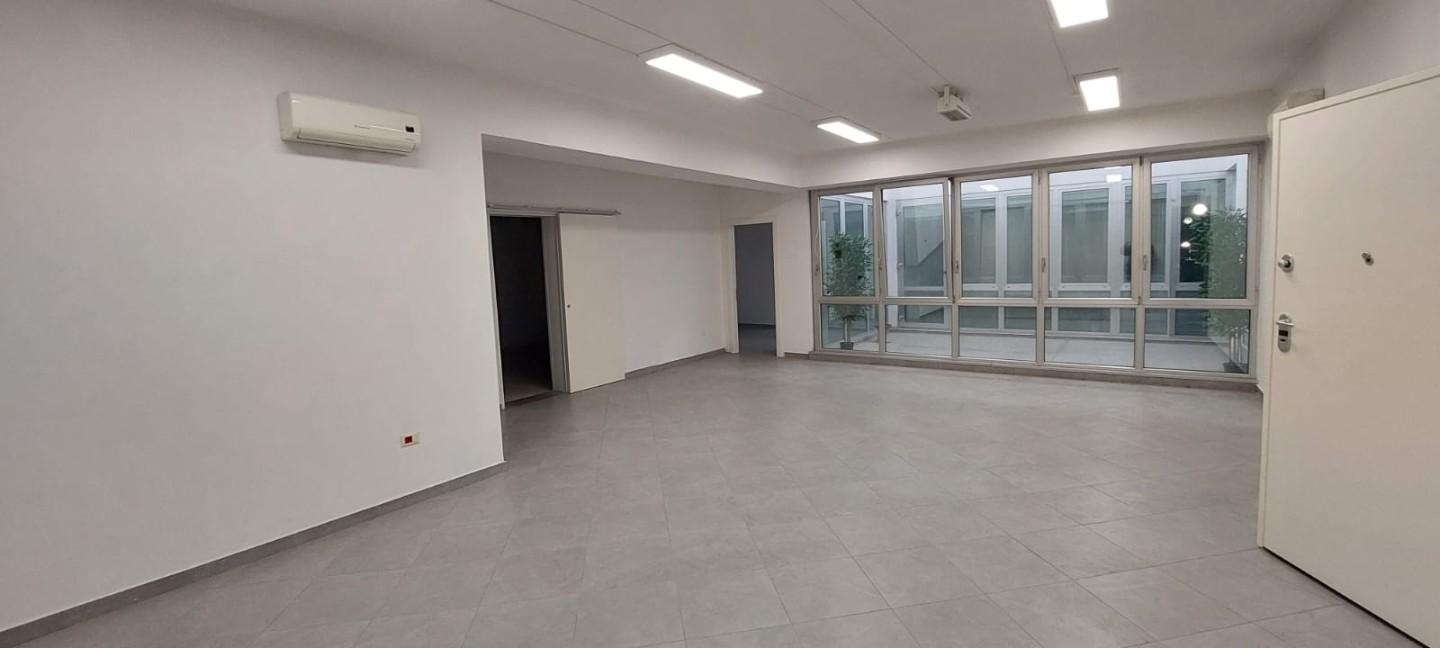 Ufficio / Studio in vendita a Montelupo Fiorentino, 8 locali, prezzo € 340.000 | PortaleAgenzieImmobiliari.it