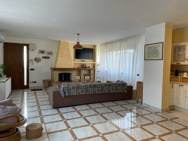 Appartamento in vendita a San Giuliano Terme, 5 locali, prezzo € 245.000 | PortaleAgenzieImmobiliari.it