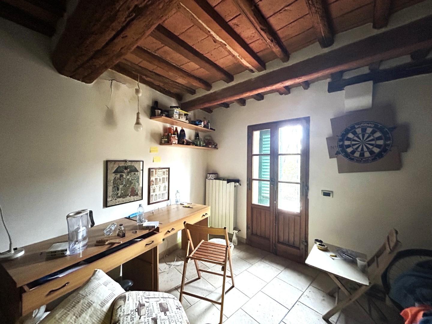 Appartamento in vendita a Siena, 6 locali, prezzo € 380.000 | PortaleAgenzieImmobiliari.it