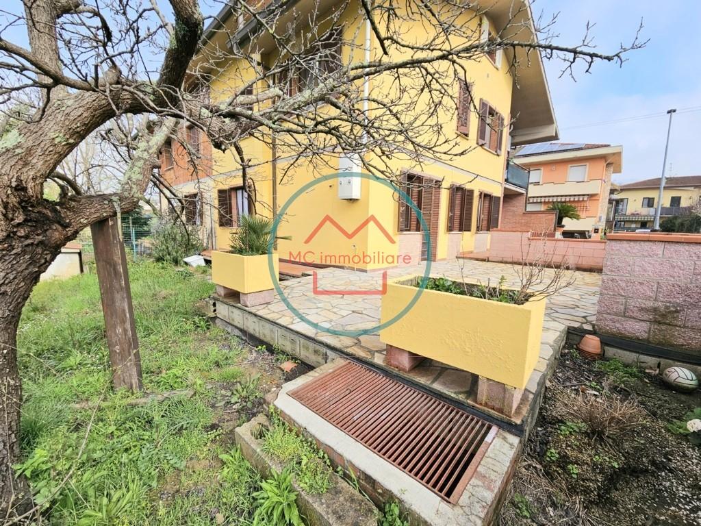 Appartamento in vendita a Monsummano Terme, 4 locali, prezzo € 179.000 | PortaleAgenzieImmobiliari.it