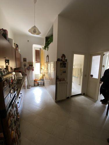 Appartamento in vendita a La Spezia, 4 locali, prezzo € 105.000 | PortaleAgenzieImmobiliari.it