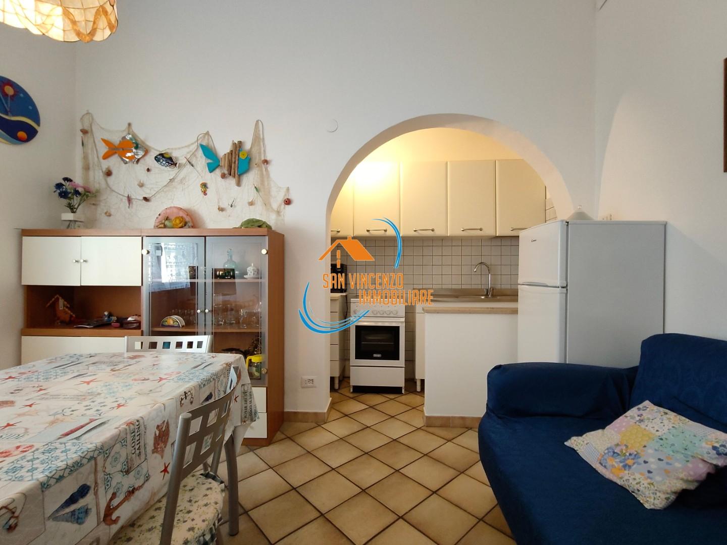 Appartamento in vendita a San Vincenzo, 3 locali, prezzo € 150.000 | PortaleAgenzieImmobiliari.it
