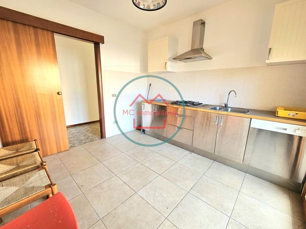 Appartamento in vendita a Pieve a Nievole, 4 locali, prezzo € 135.000 | PortaleAgenzieImmobiliari.it