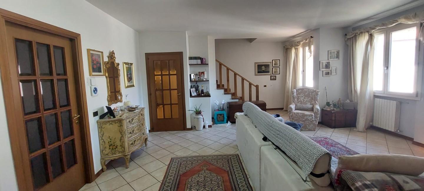 Appartamento in vendita a Montelupo Fiorentino, 6 locali, prezzo € 350.000 | PortaleAgenzieImmobiliari.it
