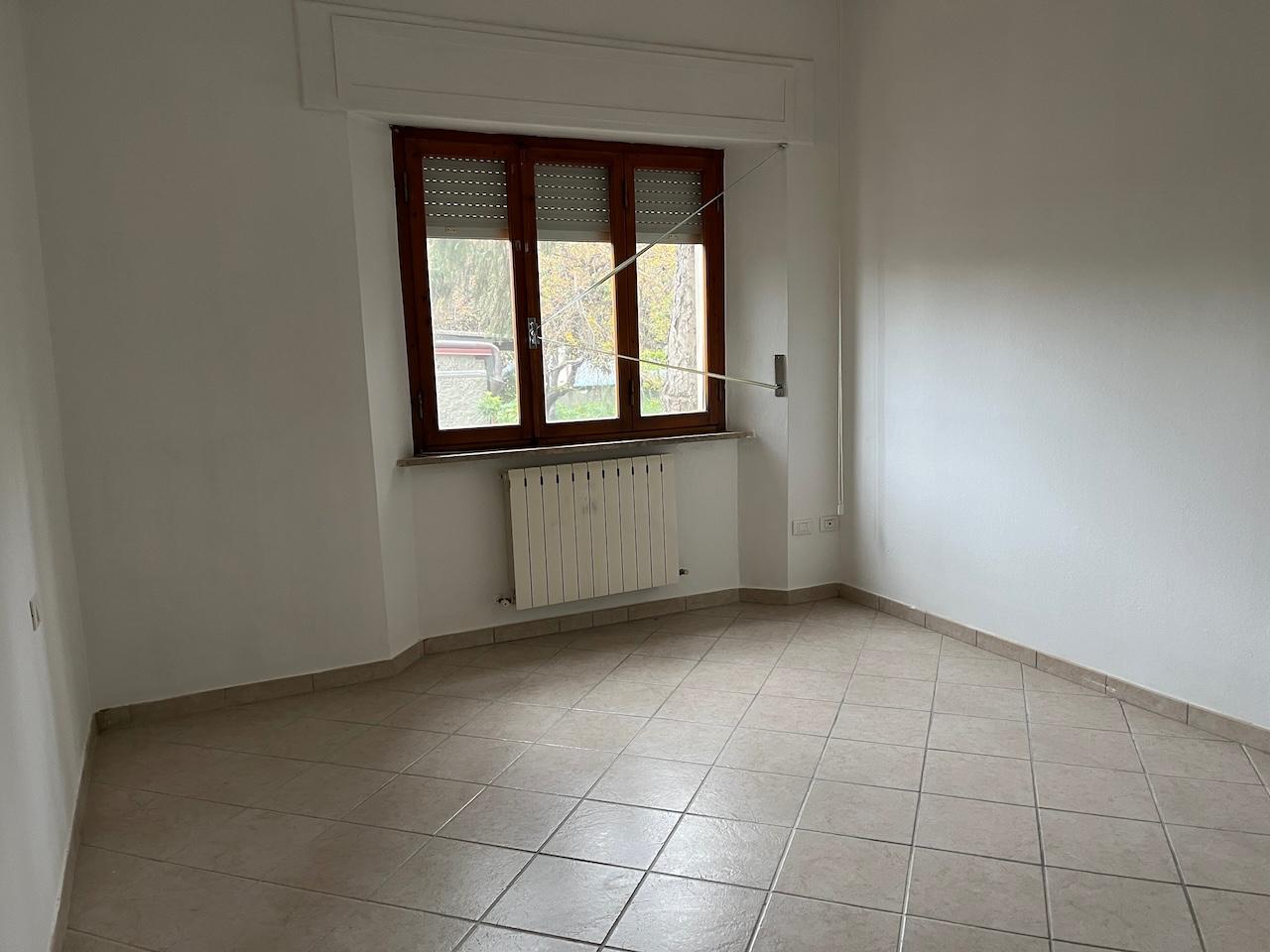 Appartamento in vendita a Castagneto Carducci, 5 locali, prezzo € 167.000 | PortaleAgenzieImmobiliari.it
