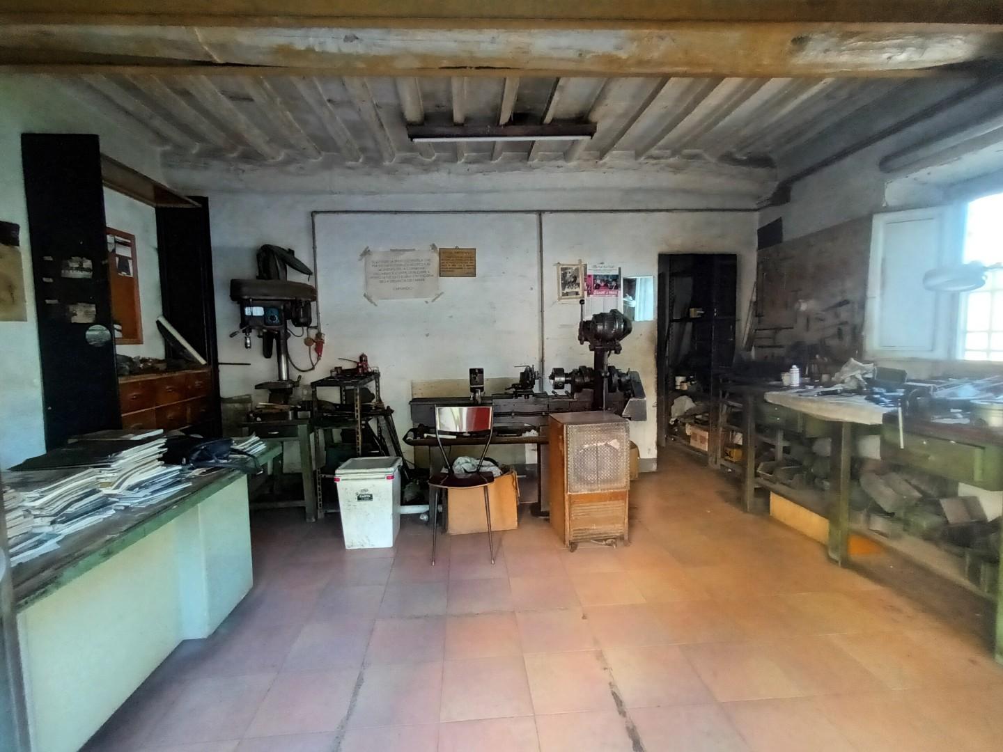 Laboratorio in vendita a Lucca, 2 locali, prezzo € 55.000 | PortaleAgenzieImmobiliari.it