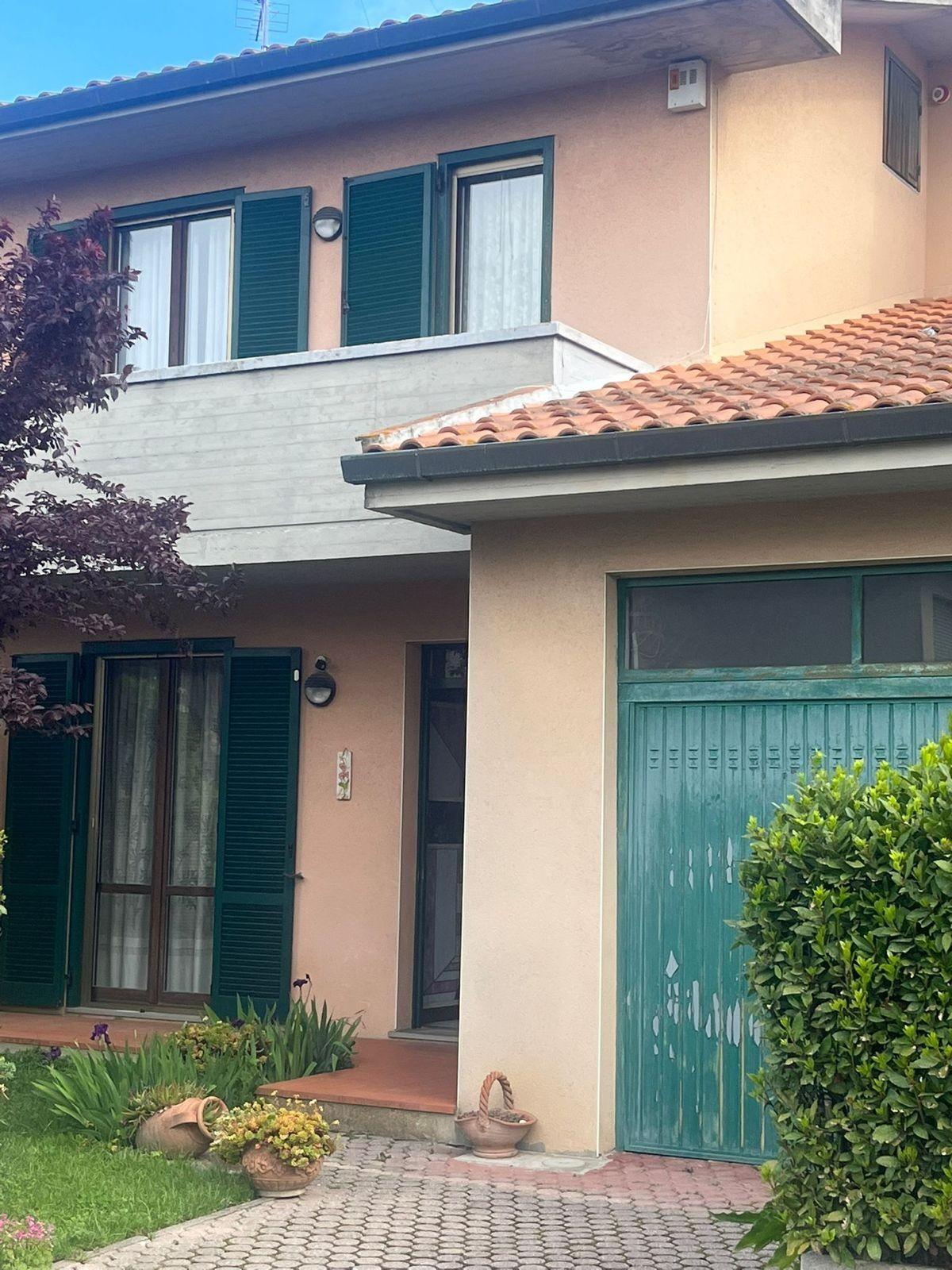 Villa a Schiera in vendita a Ponsacco, 6 locali, prezzo € 280.000 | PortaleAgenzieImmobiliari.it